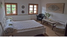 Černobílý apartmán