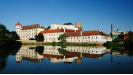 Zámek Jindřichův Hradec s rybníkem Vajgarem